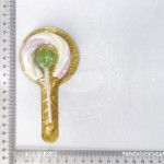 扭曲棉花糖和彩色棒棒糖