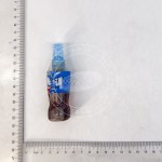 苏打味和液体糖果喷雾糖果