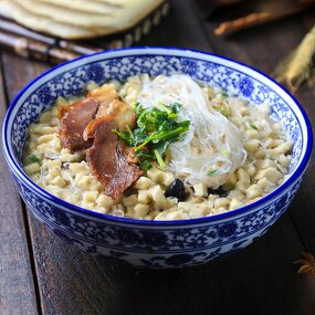 Cilantro Beef Stuffed Cracker Supplier - Double Layer Thin Crisp Crispy Salty Snacks 132g