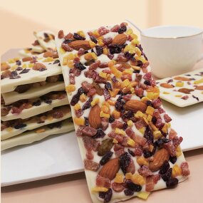 Solid Chocolate Manufacturer - Mixed with Milk Pure Cocoa Butter Nut-Filled Snacks