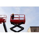 Aerial Work Platform Supplier - Battery Driven Adjustable Lift