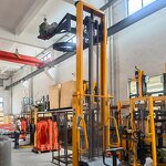 Electric Hydraulic Barrel Truck Manufacturer - Manual Move-around with Rotation