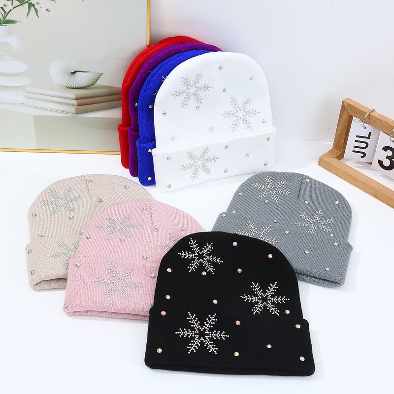 Snowflake Beanie Manufacturer - HZM-25623 Best-selling Diamond-studded