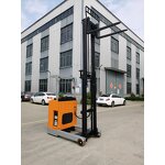Electric Reach Truck Manufacturer - 1.5-2ton Lithium Battery