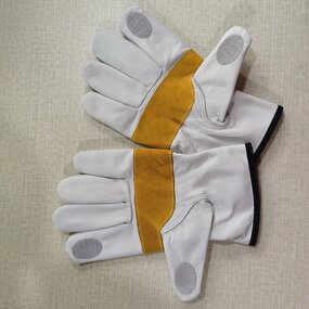 Cowhide Leather Racing Gloves Supplier - Comfortable Touch