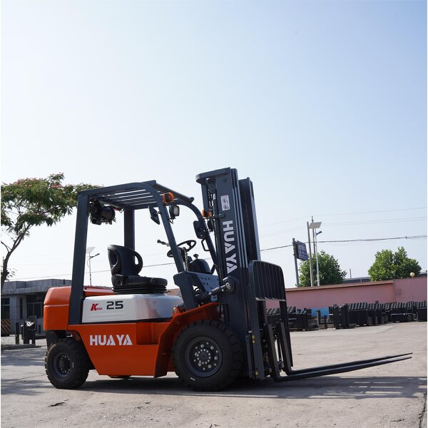 LPG Forklift Supplier - HUAYA 2.5 Ton Nissan Engine 3-3.5 Ton Capacity 1 YEAR Warranty