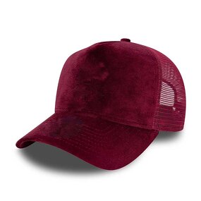 Luxury Men's Trucker Hat Supplier - 5 Panel Frame Mesh Velvet Custom Logo Embroidery