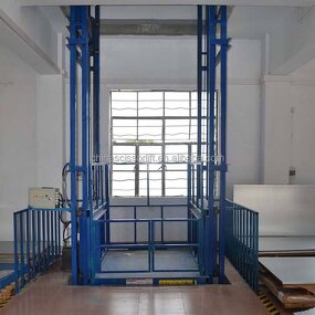 Indoor Warehouse Freight Elevator Supplier - Customizable Cargo