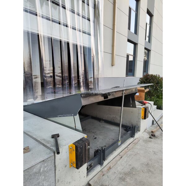 Industrial Fixed Loading Bridge Manufacturer - 12T Load Hydraulic