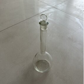 Volumetric Flask Manufacturer - OEM Glass Stopper Amber Printing