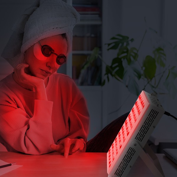 新升级的家庭理疗面板300W红红外医疗级护理桌面单元，具有改进的远程控制
