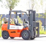Diesel Forklift Factory - 3.5 Ton 4WD Custom Accessories Cab