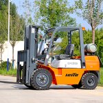 Diesel Forklift Factory - 3.5 Ton 4WD Custom Accessories Cab
