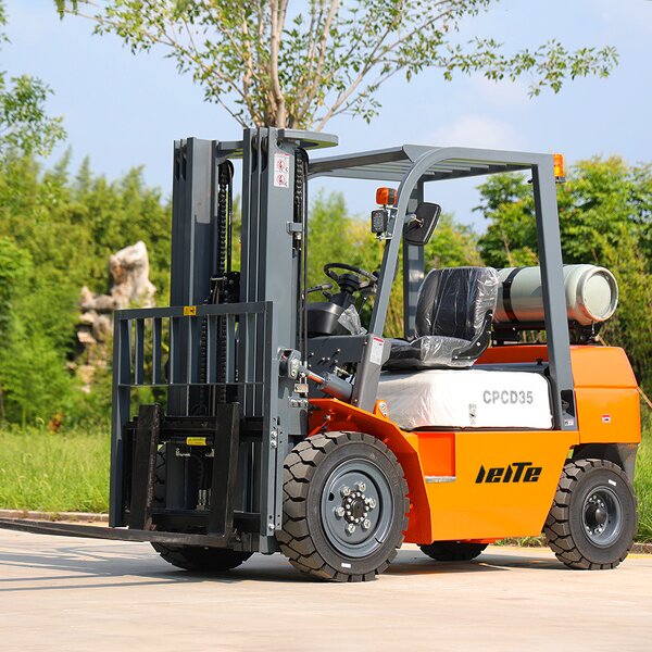 Diesel Forklift Factory - 3.5 Ton 4WD Custom Accessories Cab