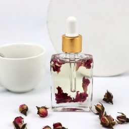 自有品牌面部油抗衰老减少色素沉着黑眼圈去红肿抗皱玫瑰花瓣面部油