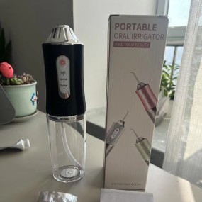 2024 New Arrival Water Flosser Oral Irrigator Rechargeable Teeth Cleaning Oral Irrigator for Adult
