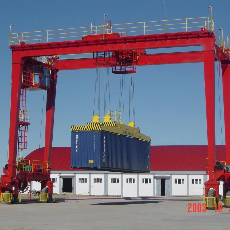 Mobile Gantry Crane Manufacturer - 200 Ton Rubber Tire European Design