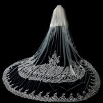Bridal Veil Manufacturer - OEM/ODM Car Bone Lace Super Bright Long Tail Veil