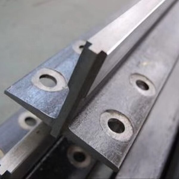 Home Elevator Parts Manufacturer - OEM/ODM Guide Rail Chain Cylinder Roller Parts