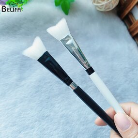 Eyelash Cleansing Brush Manufacturer - OEM/ODM New Fluffy Black White Silver Curved