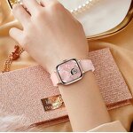 Ladies Smartwatch Supplier - 1.72 Inch HD Screen Sport Fitness Women Men