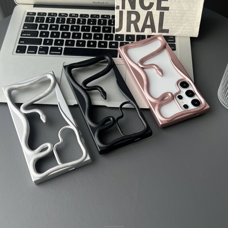 Phone Case Manufacturer - OEM/ODM Fashion 3D Snake Pattern Plating Hollow