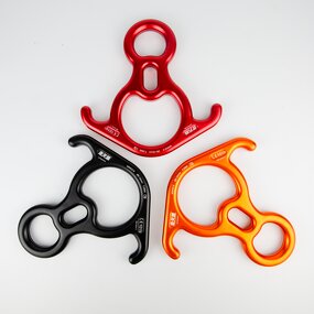 Figure 8 Descender Factory - Black Abseiling Belay Equipment