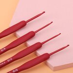Crochet Hooks Manufacturer - OEM Custom Red Aluminum with Tpr Silicone Handle