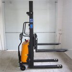 Electric Stacker Manufacturer - OEM Warehouse 1.5-2 Ton Fully Automatic 3m