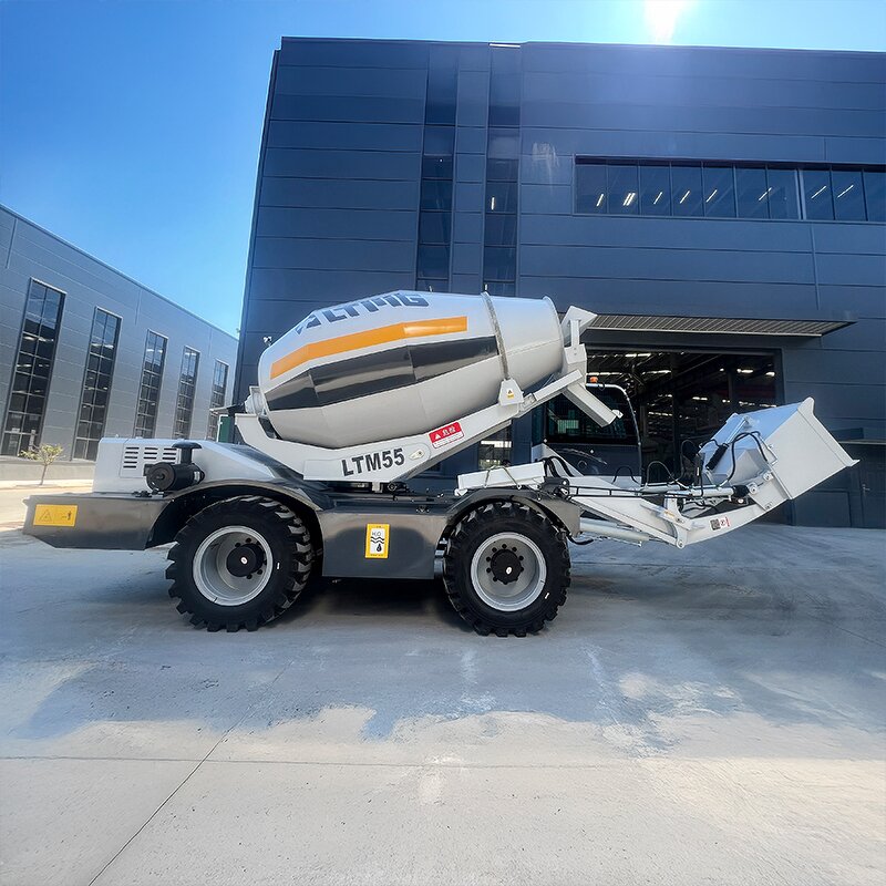 Self Loading Concrete Mixer Factory - OEM 5.5 M3 4X4 Diesel Small Mobile for Sale