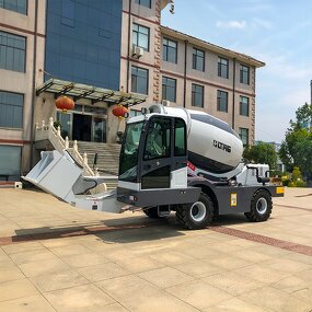 Mobile Mixer Truck Manufacturer - OEM LTMG Self-loading LTM15Road 1.5m3 Out Put