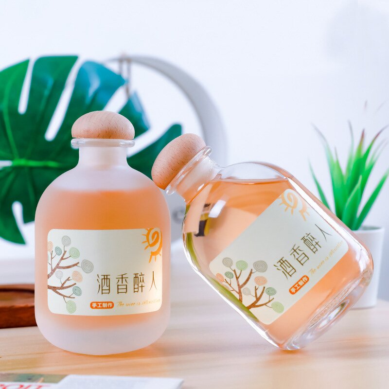 Liquor Beverage Glass Bottles Manufacturer - OEM 100-500ml Mini Wine Bottles with Cork