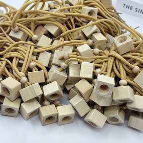 Custom Logo Wooden Cap for Car Diffuser Manufacturer - OEM Perfume Bottles Pendant 8ml