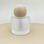 Luxury Glass Diffuser Bottle Manufacturer - OEM Custom Logo 50ml with Wooden Cap Gift
