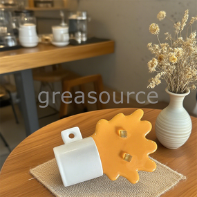 Phone Holder Manufacturer - OEM Custom Milk Tea Coffee Overturning Prank