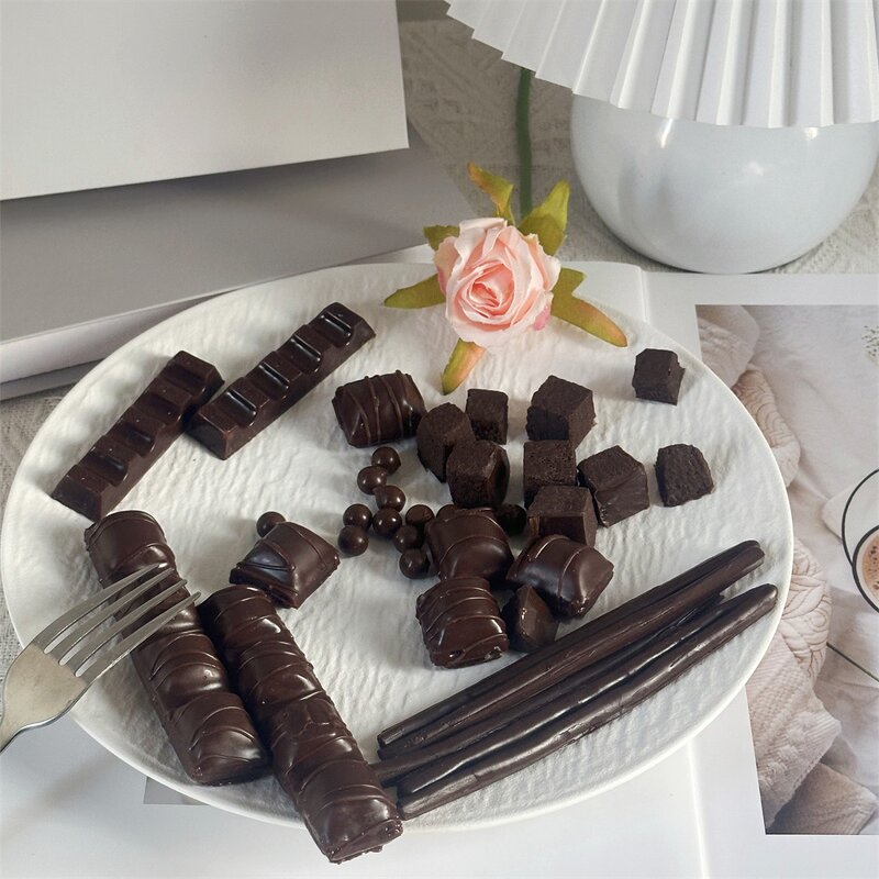 Chocolate Model Factory - OEM Custom Kinder Vanilla Bean Square