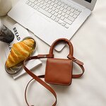 Crossbody Bag Supplier - OEM Peach Heart Chain Bag