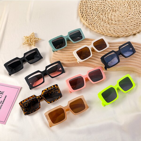 Kids Sunglasses Factory - OEM Cat Eye Party Glasses