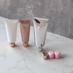 Cosmetic Container Factory - 24.4mm Squeeze Tube Cap Pink