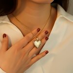 Photo Locket Necklace Factory - 18K Gold Plated Stainless Steel Heart Shape Locket