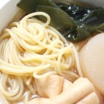 批发散装工厂价格无麸质玉米面条方便面非转基因有机黄玉米面食素食亚洲面条
