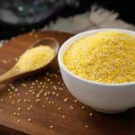 定制OEM ODM包装高品质的全谷物玉米家禽家禽饲料出售25kg袋裂玉米玉米玉米粥