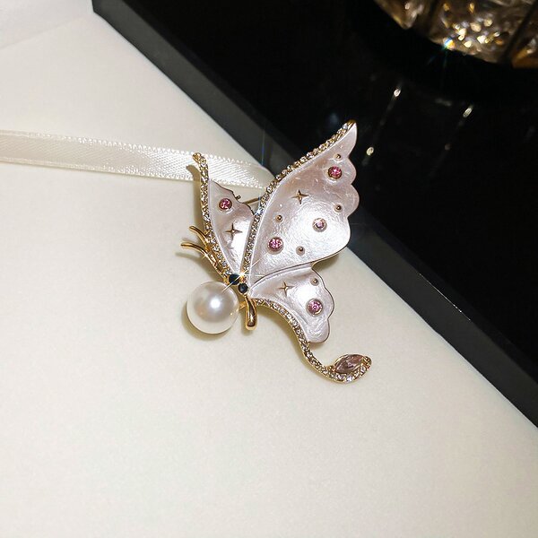 Letter Brooch Factory - Real Gold Electroplating Diamond-Set French Luxury Senior Feeling Pin