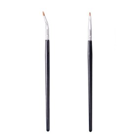 Extremely Fine Flat Head Concealer Eyeliner Brush with Comfortable Handle for Detailed Eye Makeup