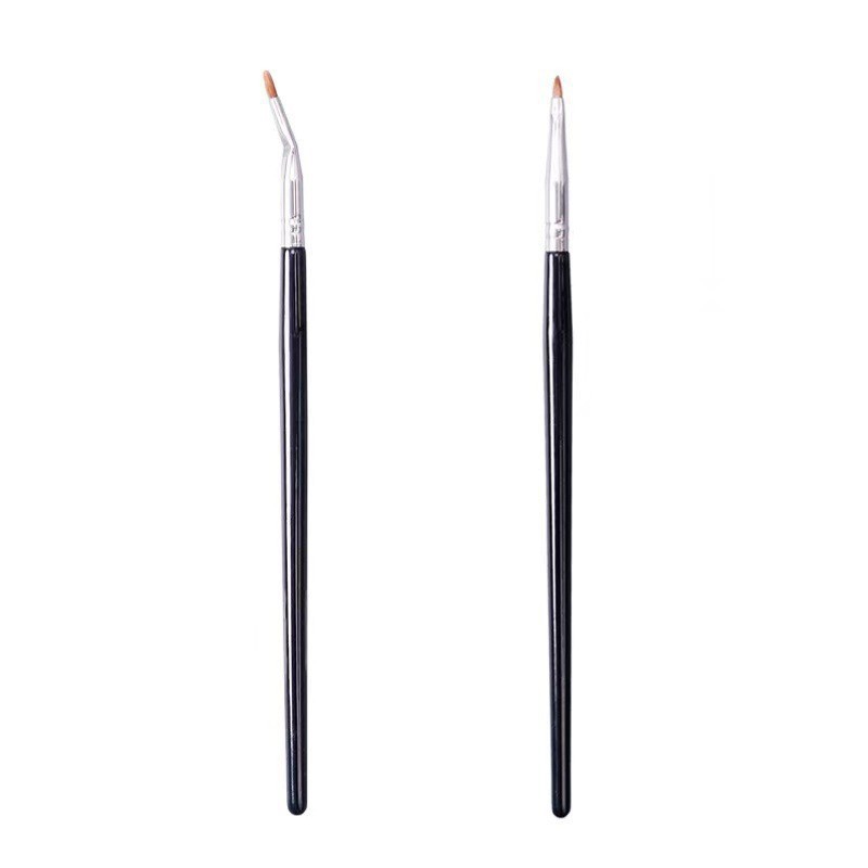 Extremely Fine Flat Head Concealer Eyeliner Brush with Comfortable Handle for Detailed Eye Makeup