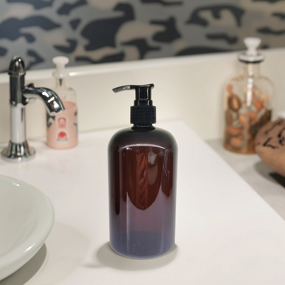 Amber PET Bottles Manufacturer - OEM/ODM Custom 16oz 500ml Amber PET Boston Rounds with Black Lotion Pumps