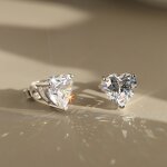 Round Cut Moissanite Stud Earrings Manufacturer - OEM/ODM Custom Sparkling Round Cut D Color VVS Moissanite Stud Earrings