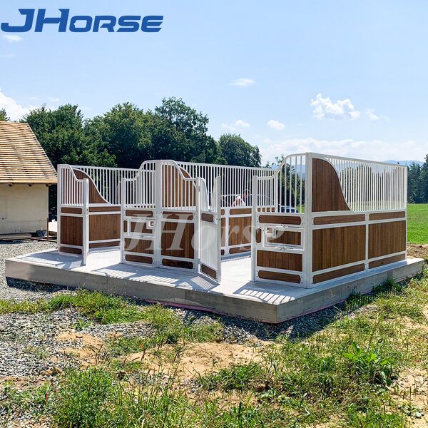 Farm Mobile Cheap Portable Horse Box Factory - OEM/ODM Custom Farm Mobile Cheap Portable Metal Design Horse Box