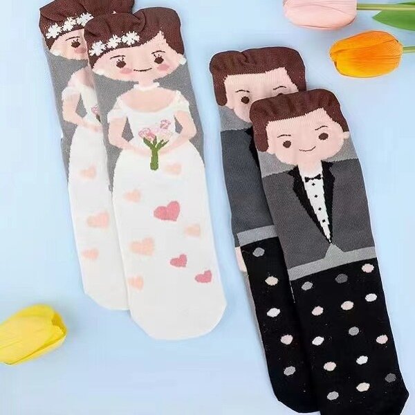Wedding Socks Manufacturer - Cartoon Bride Groom Gift