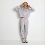 Women Tracksuit Factory - OEM Embroidered 2 Piece Set